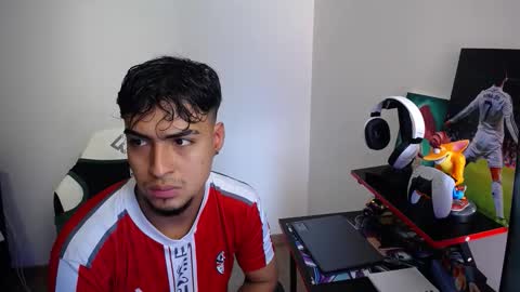 matias online show from December 3, 2025, 6:17 pm