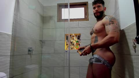 matius foxter online show from October 10, 2025, 10:42 pm