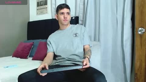 ---Matteo--- online show from November 9, 2025, 4:00 am