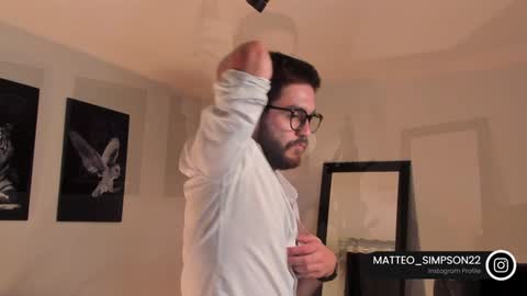 Matteo simpson online show from February 6, 2025, 11:04 pm