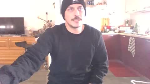 matteushh87 online show from February 20, 2025, 7:55 am