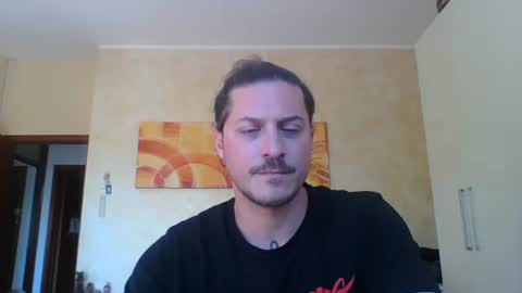 Snapshot of matteushh87 chatting on April 24, 2026, 8:50 am matteushh87 online show from April 24, 2026, 8:50 am