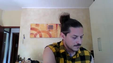 Snapshot of matteushh87 chatting on May 11, 2026, 9:04 am matteushh87 online show from May 11, 2026, 9:04 am