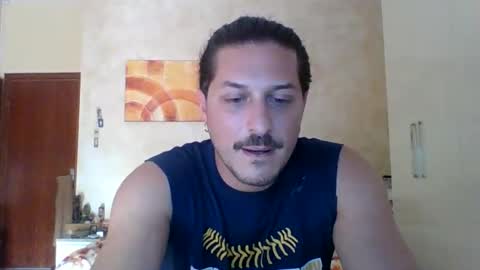 Snapshot of matteushh87 chatting on June 11, 2026, 8:12 am matteushh87 online show from June 11, 2026, 8:12 am