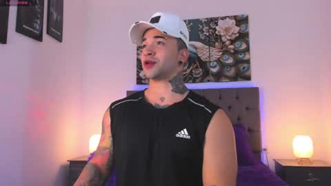 Matthew INDEPENDENT MODEL online show from April 21, 2026, 1:29 am