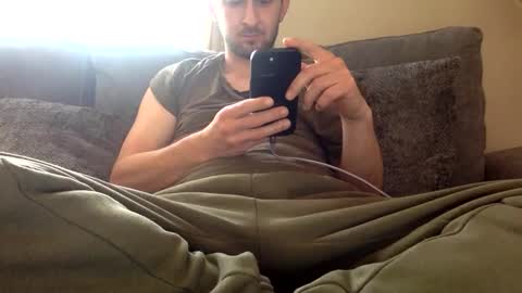 matti112 online show from April 12, 2026, 2:44 pm