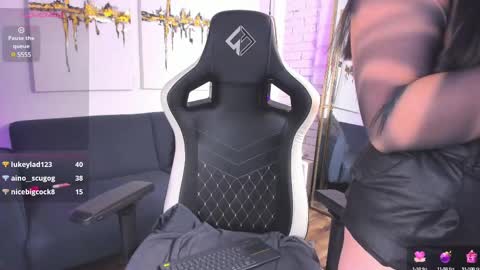 TATIANA  AND ROUS online show from February 18, 2025, 4:26 am