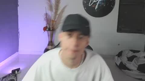 mattias     online show from January 26, 2025, 10:24 pm