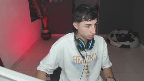 mattias     online show from February 8, 2025, 12:28 am