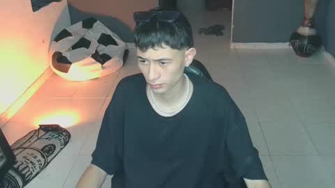 mattias     online show from February 10, 2025, 10:19 pm