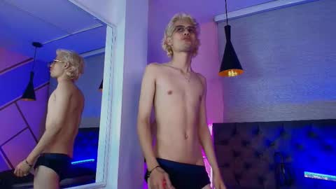 mattias     online show from September 12, 2025, 4:34 am