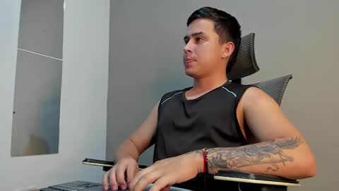 mattiwsmorris_ online show from December 5, 2025, 6:11 am