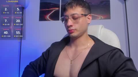 mattsaill_ online show from October 25, 2025, 3:18 pm