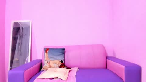 call me mommy online show from September 11, 2025, 7:47 pm