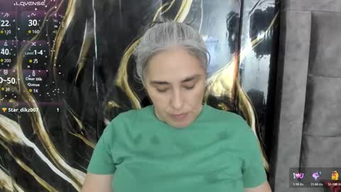 mature_gold online show from September 14, 2025, 12:04 pm