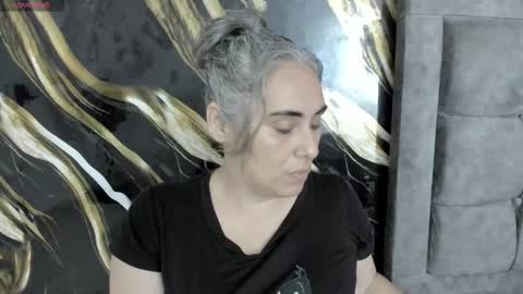 mature_gold online show from September 26, 2025, 12:31 pm