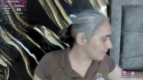 mature_gold online show from November 14, 2025, 12:15 pm