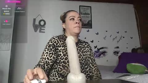 Mature liaa online show from February 10, 2025, 10:42 am