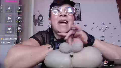 Mature liaa online show from September 19, 2025, 5:35 pm