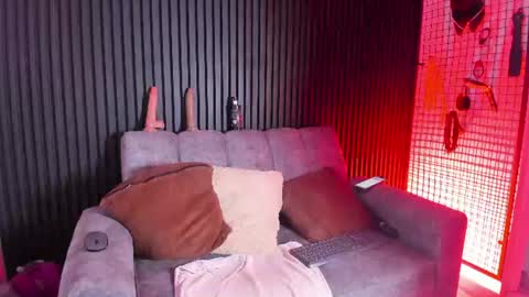 Snapshot of mature_naughty_x chatting on June 19, 2026, 4:06 am DEBORA online show from June 19, 2026, 4:06 am