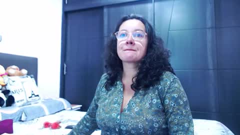 Sonia online show from September 9, 2025, 4:39 pm