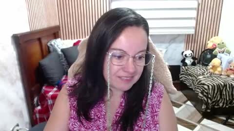 Sonia online show from April 18, 2026, 9:59 pm