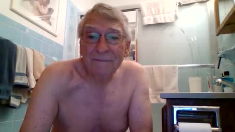 SXECPL55 at G mail Dot Com online show from April 29, 2026, 2:15 am