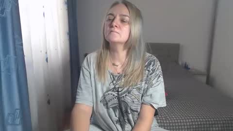 maturediana online show from February 4, 2025, 11:16 am