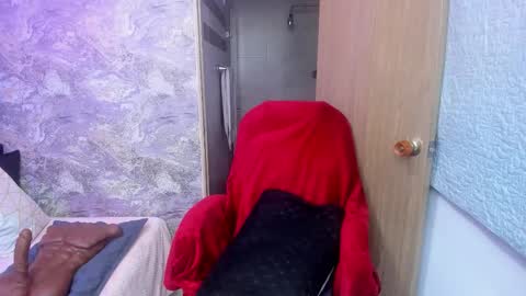 maturepure_ online show from February 11, 2026, 7:19 pm