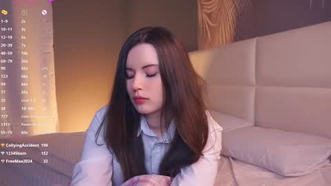 Lily online show from January 23, 2025, 7:18 pm