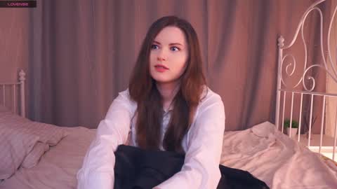 Lily online show from February 2, 2025, 4:00 pm