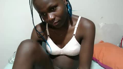 Snapshot of maui_001 chatting on January 14, 2026, 11:53 pm moh online show from January 14, 2026, 11:53 pm