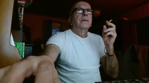 Maurice online show from December 9, 2024, 11:47 am