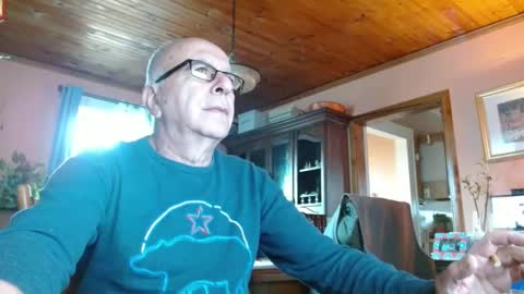 Maurice online show from December 13, 2024, 1:55 pm