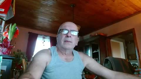 Maurice online show from December 27, 2024, 12:45 pm