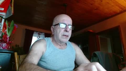 Maurice online show from December 28, 2024, 1:06 pm