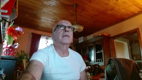 Maurice online show from December 30, 2024, 2:40 pm