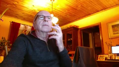 Maurice online show from February 5, 2025, 11:50 pm