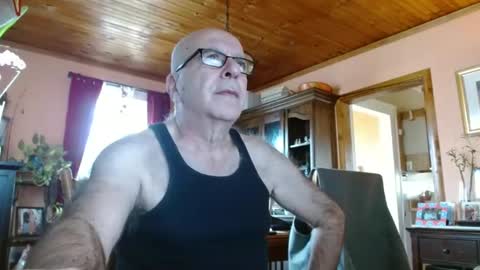 Maurice online show from February 24, 2025, 3:09 pm