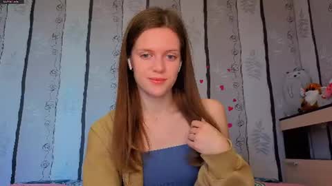 Snapshot of maurineneverman chatting on June 28, 2026, 8:09 am Lucy online show from June 28, 2026, 8:09 am