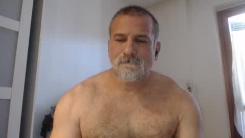 mauro1971 online show from October 3, 2025, 9:28 am