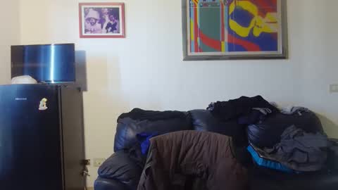 mauro1971 online show from April 26, 2026, 3:21 pm