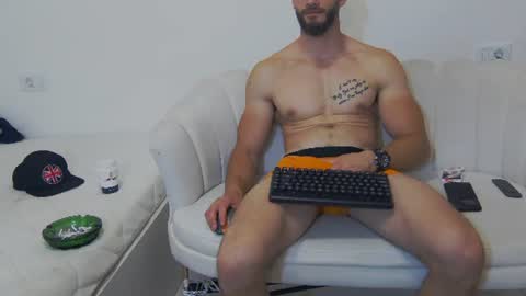Snapshot of mauro_real_man chatting on June 23, 2026, 5:44 pm mauro_real_man online show from June 23, 2026, 5:44 pm
