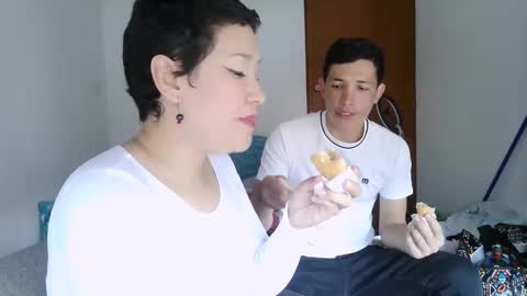 mauroluxandra online show from February 15, 2026, 3:53 pm