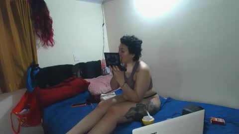 mauroluxandra online show from June 3, 2026, 4:45 pm