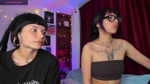 mavimist_ online show from April 5, 2026, 1:47 am