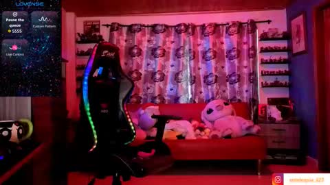 Hilary online show from December 19, 2025, 10:17 pm