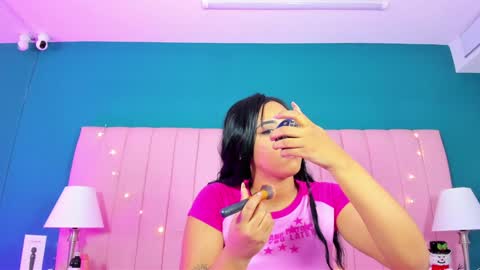 Mavy  online show from December 21, 2024, 11:55 am