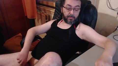 Max online show from January 2, 2025, 7:12 am