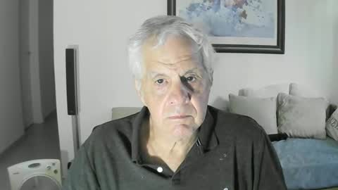 max_2017 online show from February 3, 2026, 9:09 pm